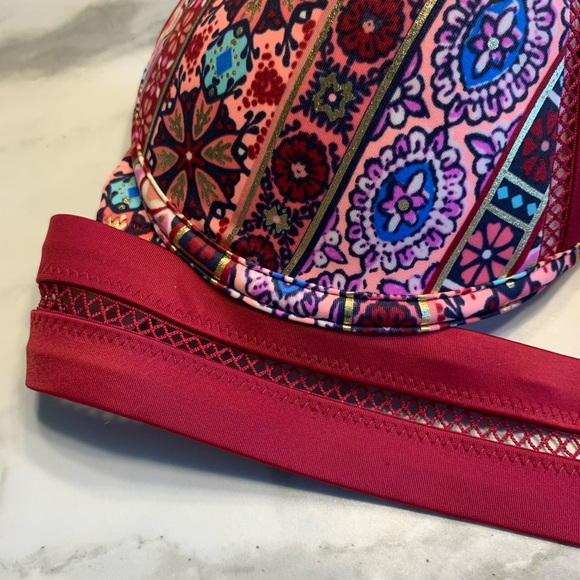 Shade & Shore Bikini Top - Picture 3 of 9